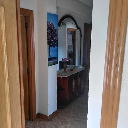 Valle 9. 4 * Lugones